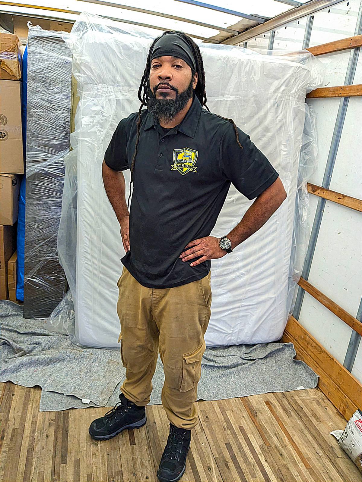 Author Chringle McMath